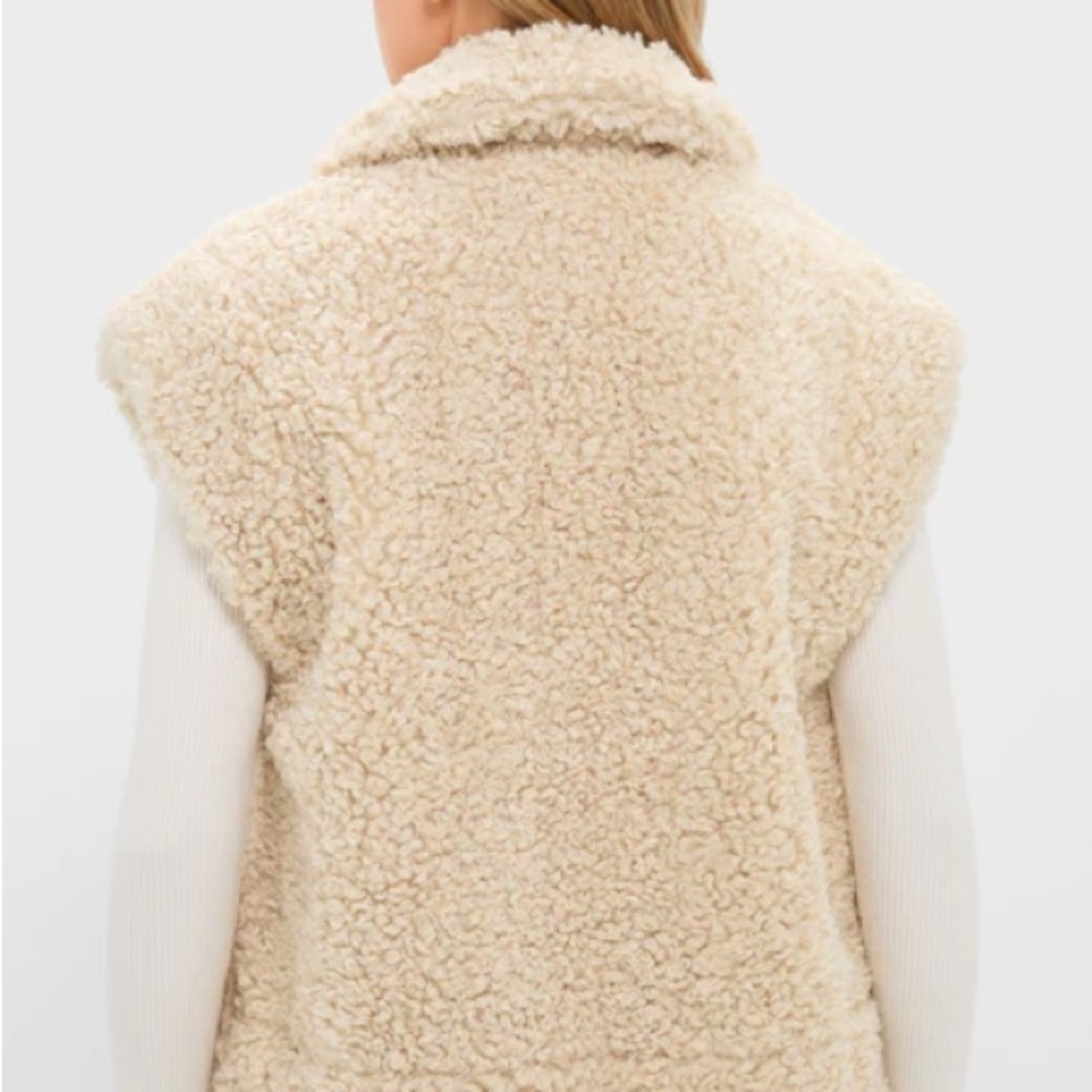 Oversized Aspen Sherpa Vest
Cream XS - Picture 3 of 4